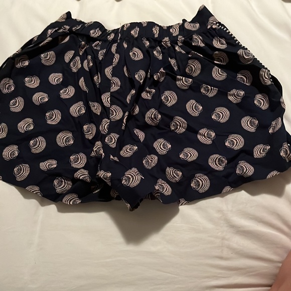 Shorts - Picture 2 of 2